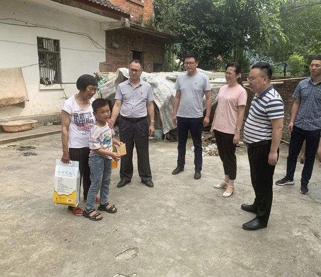 开云网页_开云网页版登录
组织开展关爱困难儿童主题党日活动